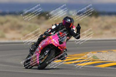 media/Sep-11-2022-SoCal Trackdays (Sun) [[81b7e951af]]/Turn 16 (945am)/